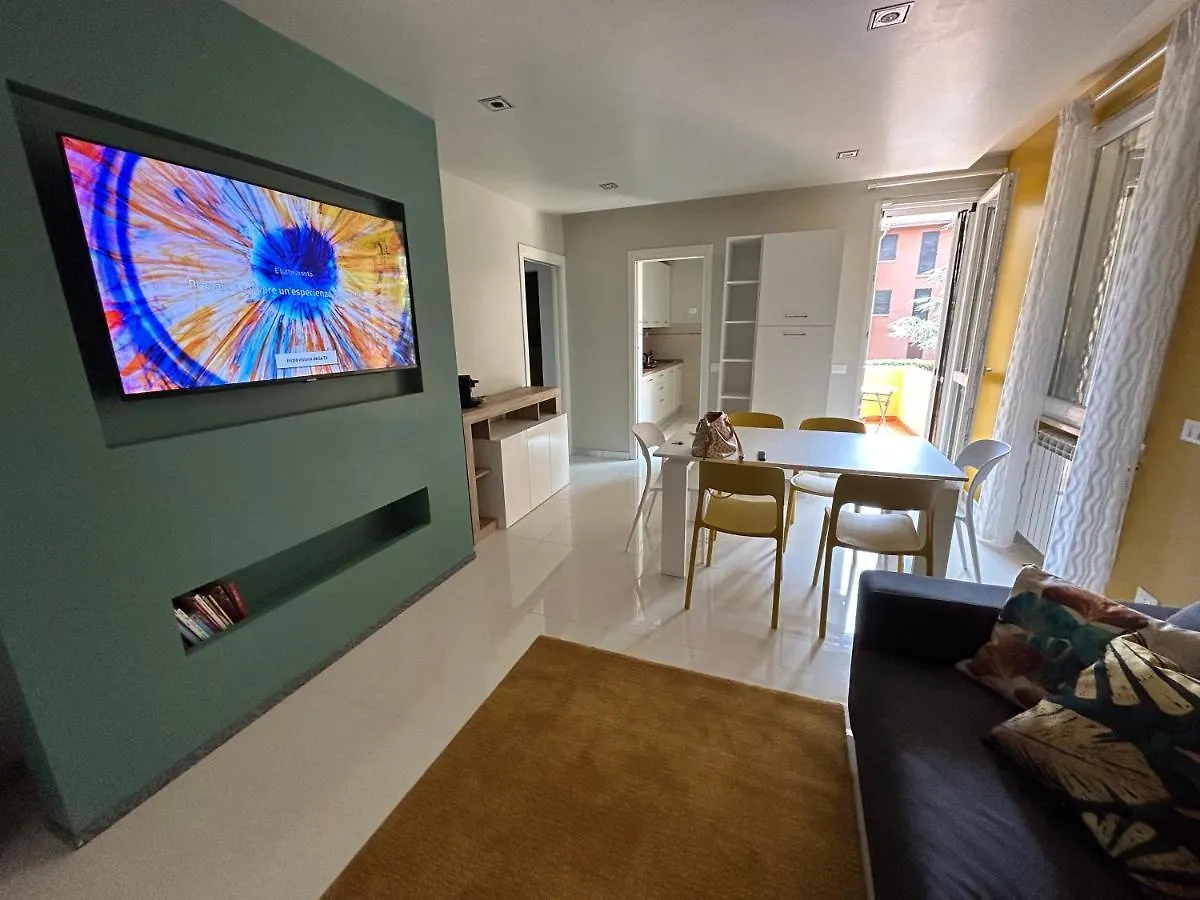 Appartamento Chloe Sirmione Apartment