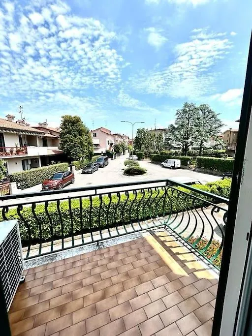 Appartamento Chloe Sirmione Apartment